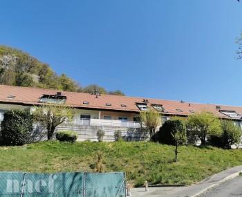 Appartement — Magnifique logement avec vue panoramique sur le lac et ...