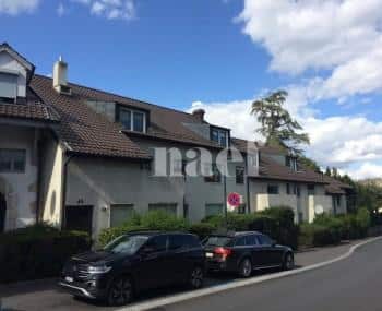 Appartement avec grande terrasse au rez-de-chaussée