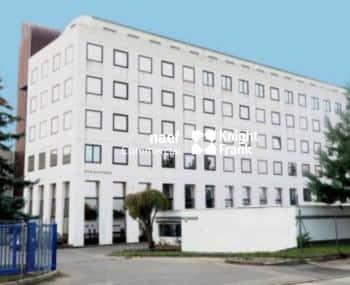 Surface de 418 m² en zone industrielle ZIMEYSA de ...