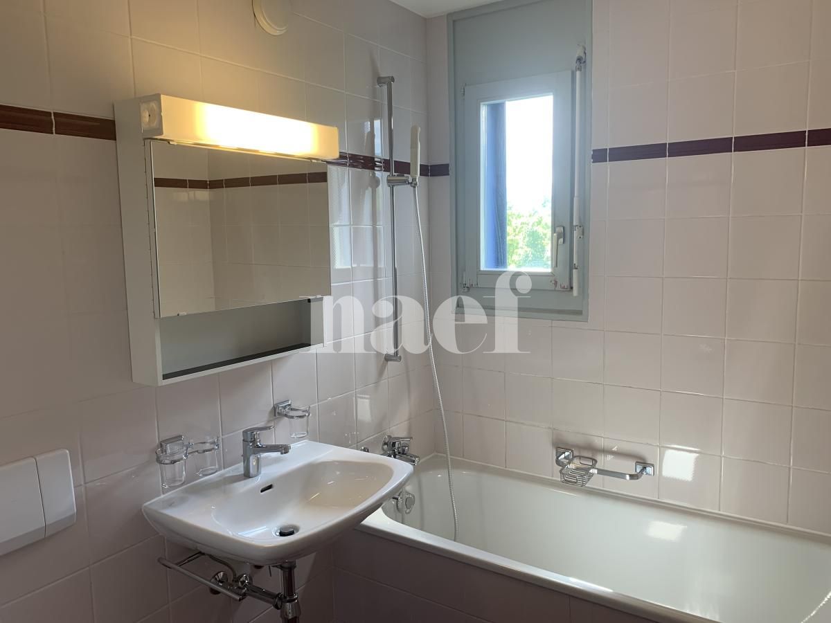 À louer : Appartement 5.5 Pieces Nyon - Ref : 205532.4041 | Naef Immobilier