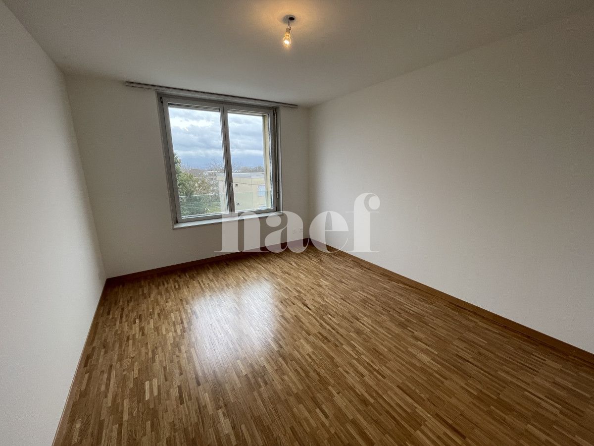 À louer : Appartement 5.5 Pieces Nyon - Ref : 205686.4041 | Naef Immobilier