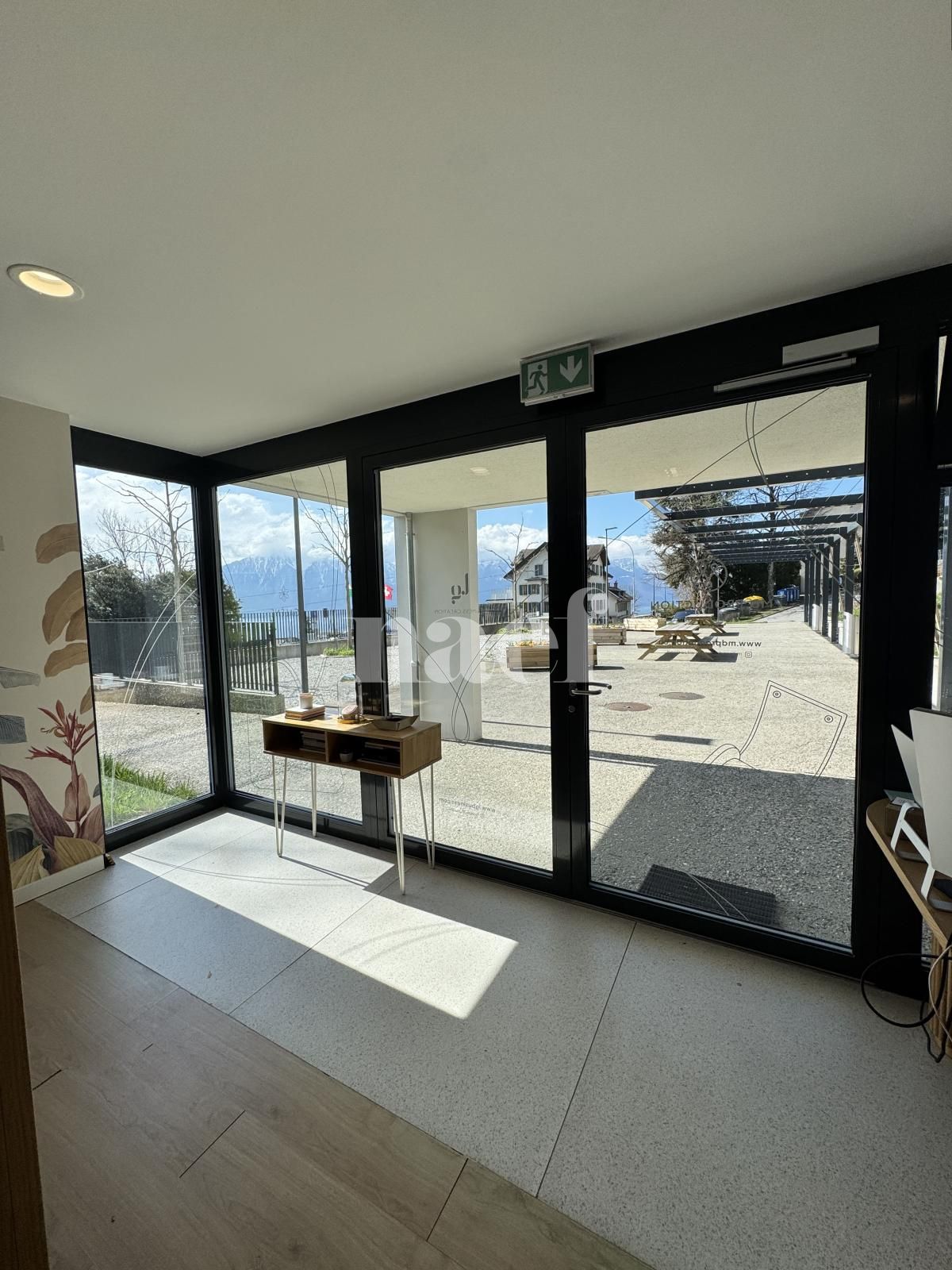 À louer : Surface Commerciale Arcade Jongny - Ref : 208860.1 | Naef Immobilier
