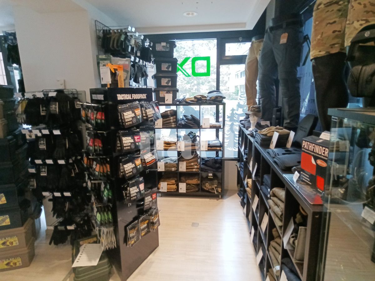 À louer : Surface Commerciale Arcade Carouge GE - Ref : 211166.1 | Naef Immobilier