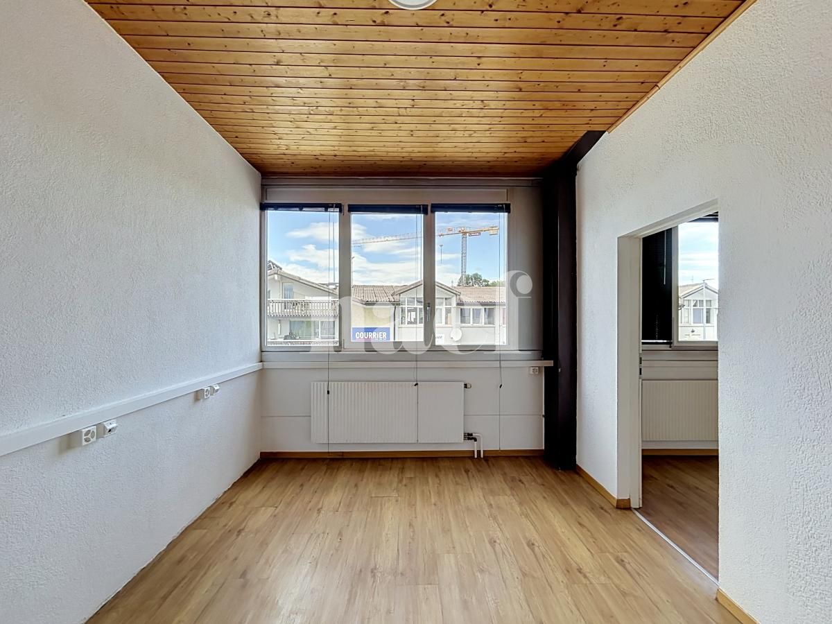 À louer : Surface Commerciale Bureau Forel (Lavaux) - Ref : 214030.1023 | Naef Immobilier