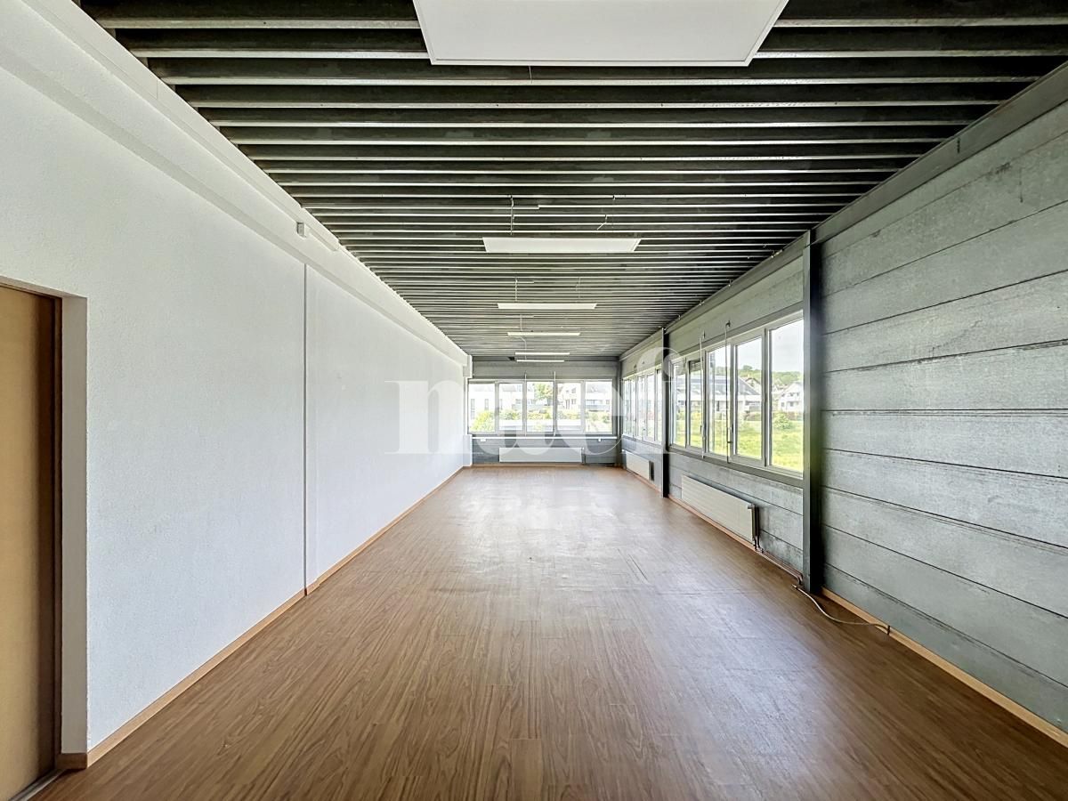 À louer : Surface Commerciale Atelier Lonay - Ref : 214632.1010 | Naef Immobilier