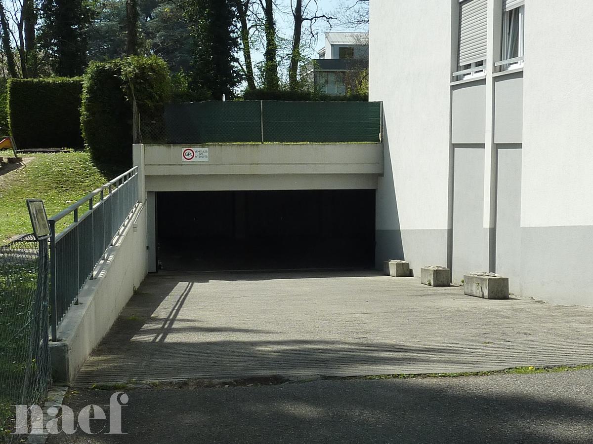 À louer : Parking couvert Vernier - Ref : 214704.61108 | Naef Immobilier