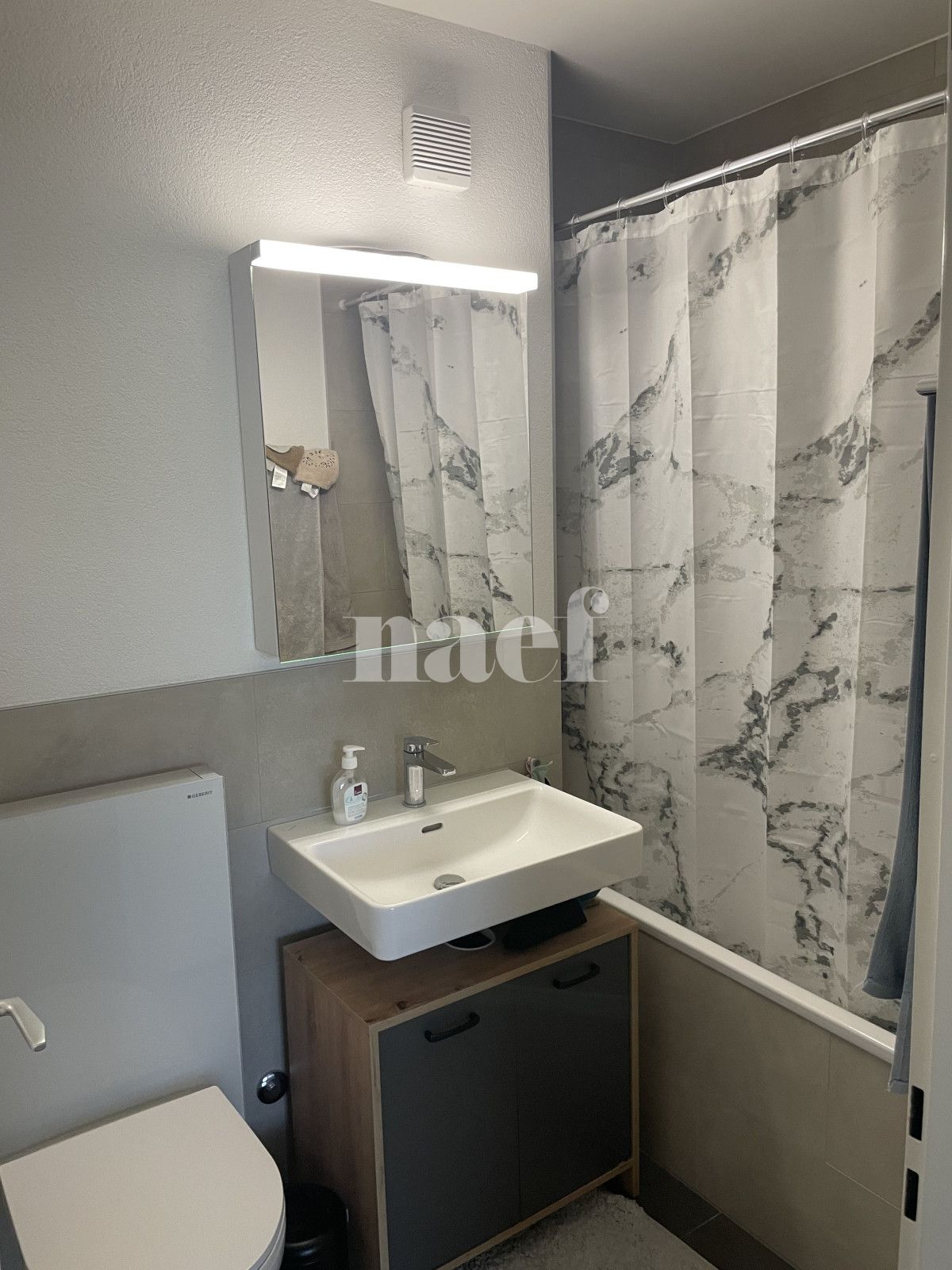 À louer : Appartement 2.5 Pieces Hauterive - Ref : 223667.2003 | Naef Immobilier