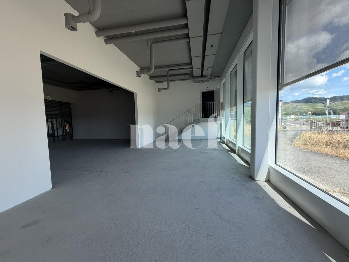 À louer : Surface Commerciale Arcade Gland - Ref : 269593.1 | Naef Immobilier