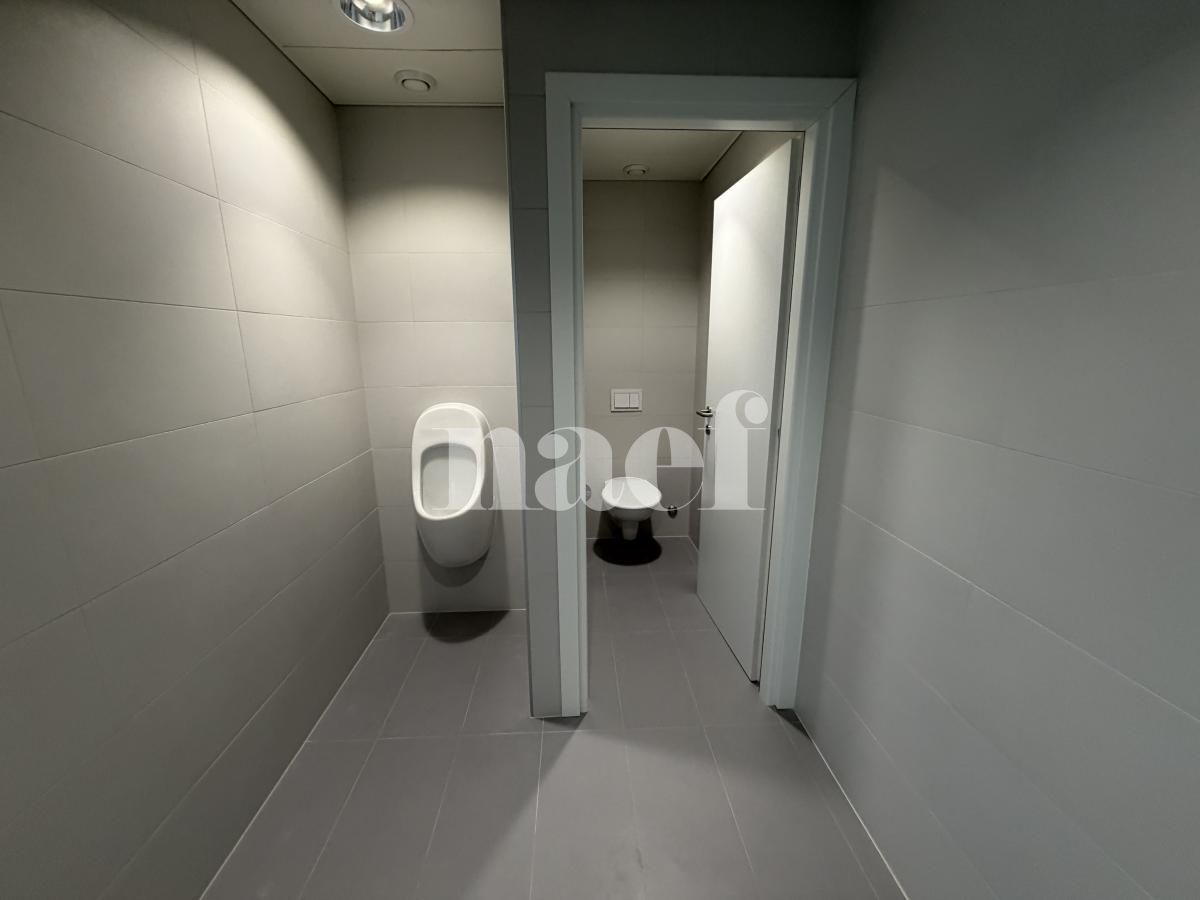 À louer : Surface Commerciale Bureau Gland - Ref : 269593.2002 | Naef Immobilier