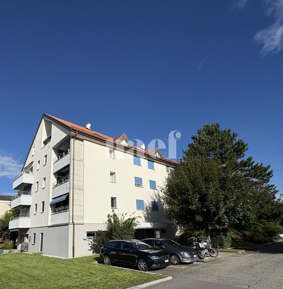 À louer : Parking place-moto Chavornay - Ref : 275978.61029 | Naef Immobilier