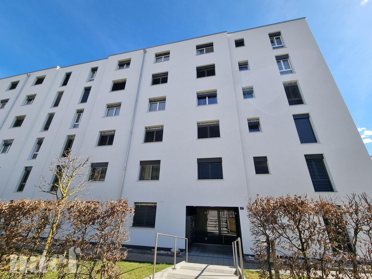 À louer : Parking couvert La Chaux-de-Fonds - Ref : 276326.61001 | Naef Immobilier