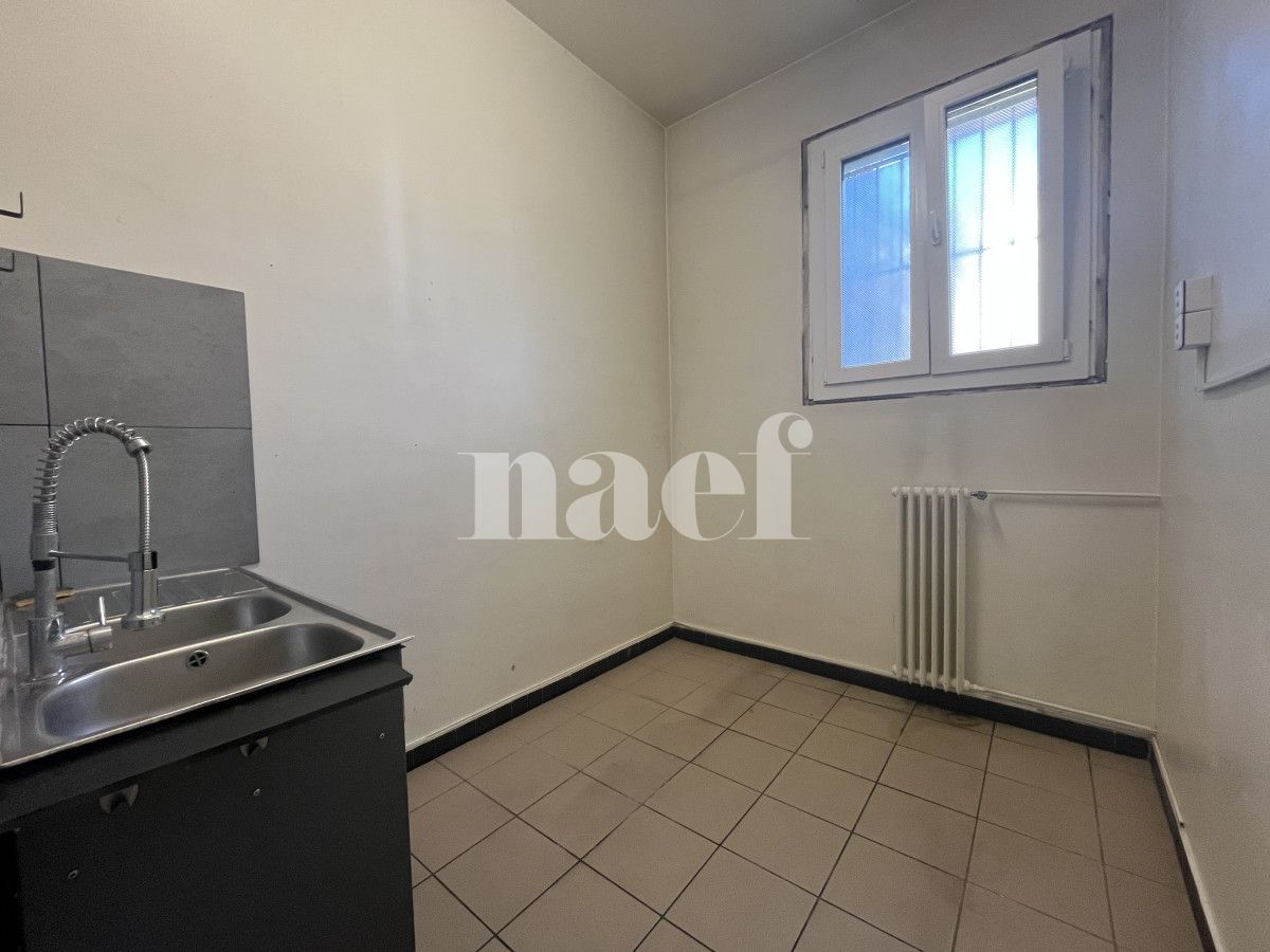 À louer : Surface Commerciale Arcade La Chaux-de-Fonds - Ref : 276935.3 | Naef Immobilier