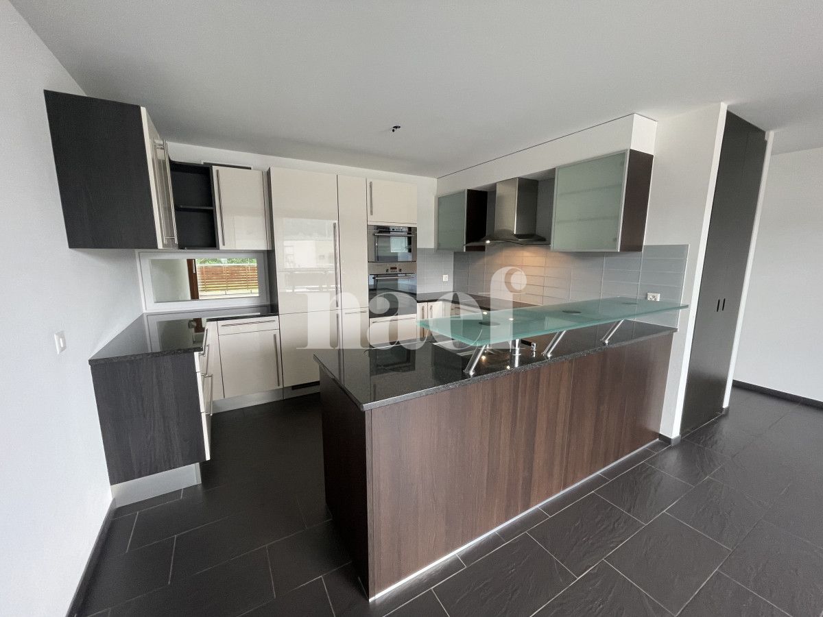 À louer : Appartement 3 Pieces Bursinel - Ref : CP.19738 | Naef Immobilier