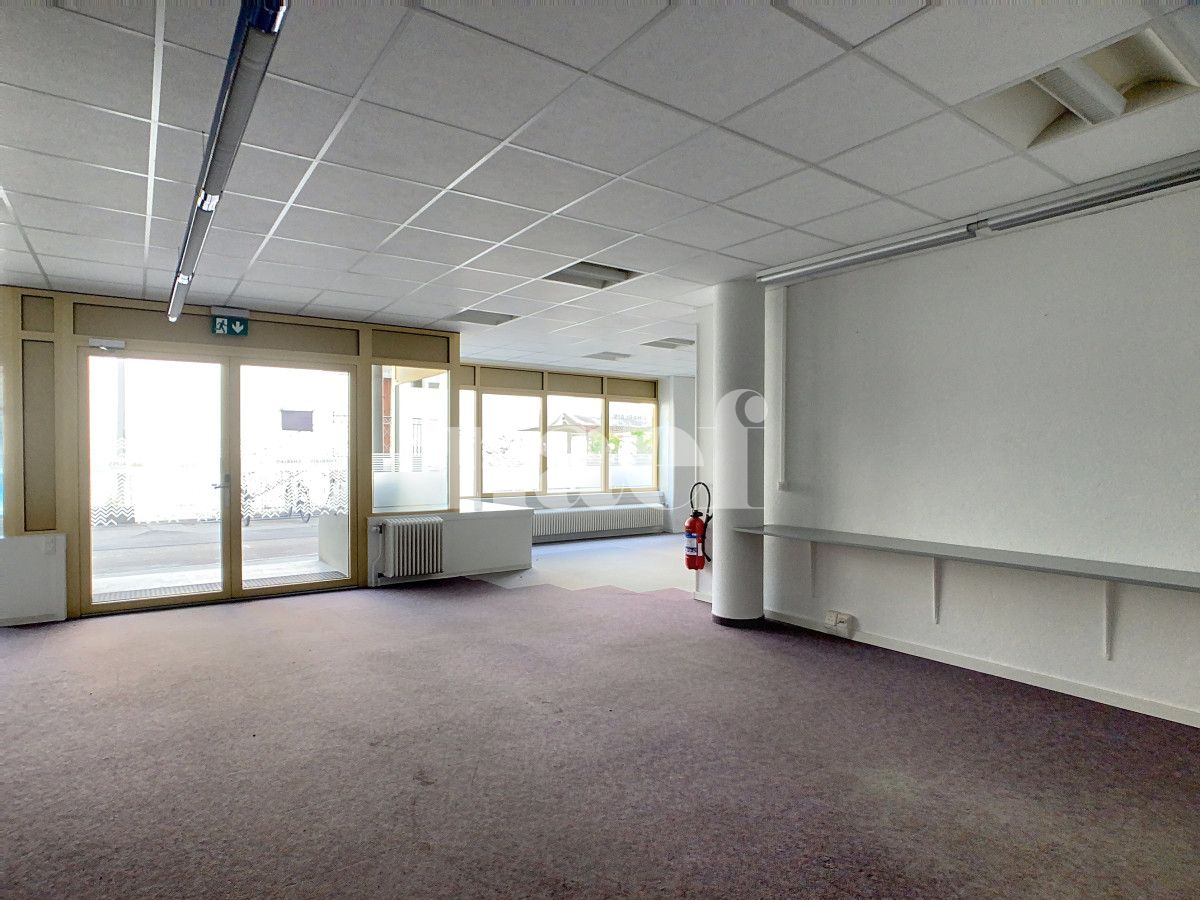 À louer : Surface Commerciale Arcade Aigle - Ref : EC.38575 | Naef Immobilier