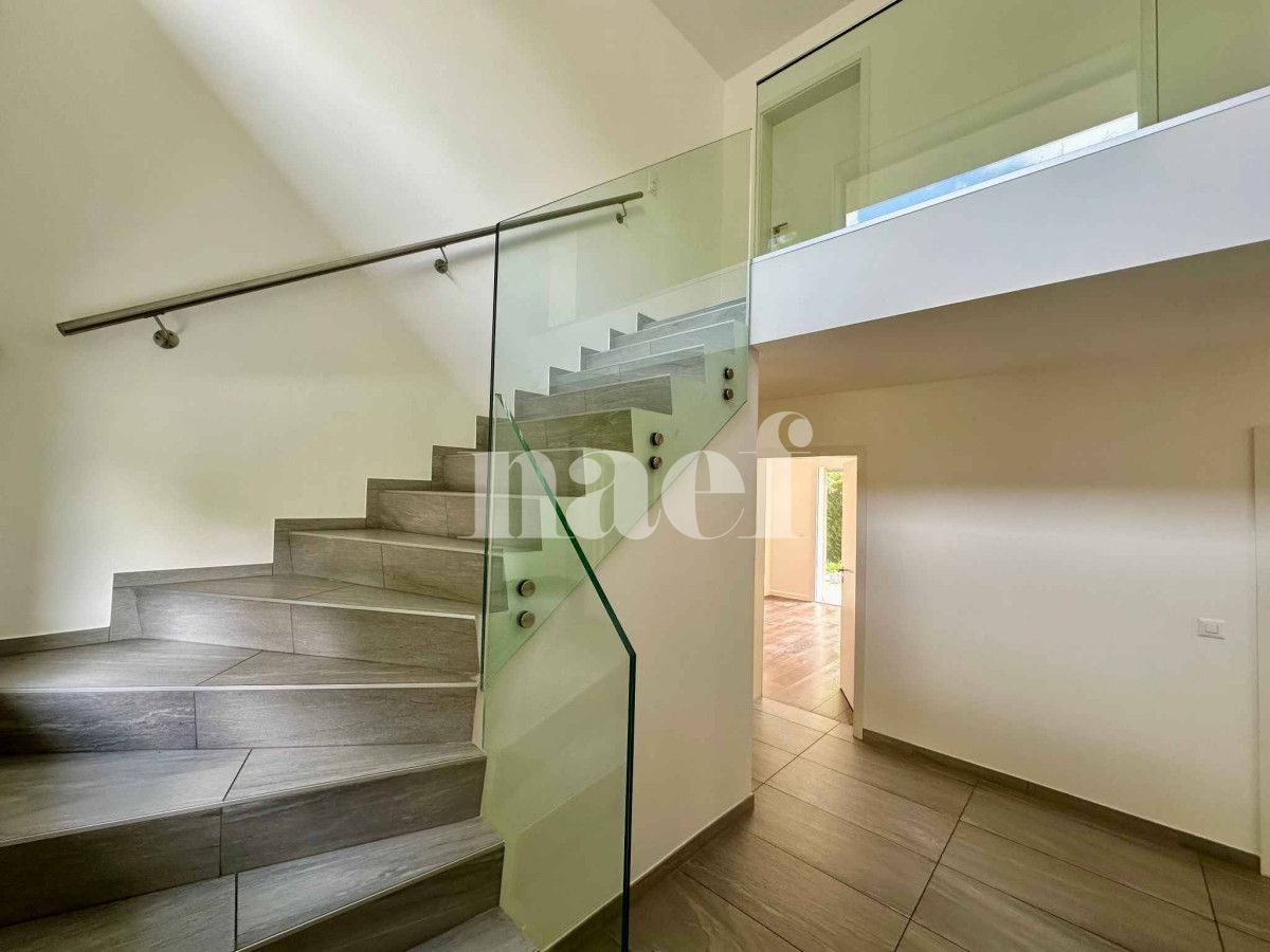 À louer : Maison 14 Pieces Bellevue - Ref : EC.39006 | Naef Immobilier