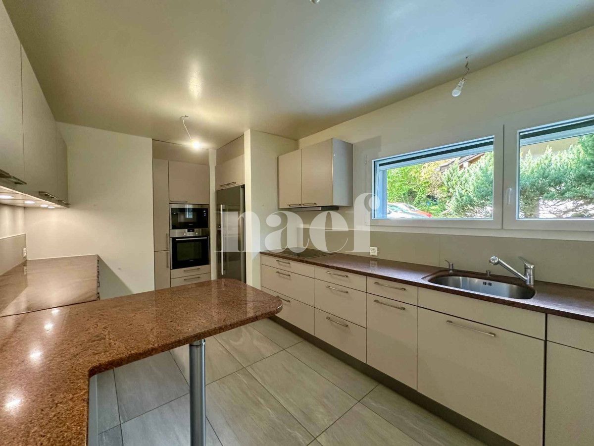 À louer : Maison 14 Pieces Bellevue - Ref : EC.39006 | Naef Immobilier