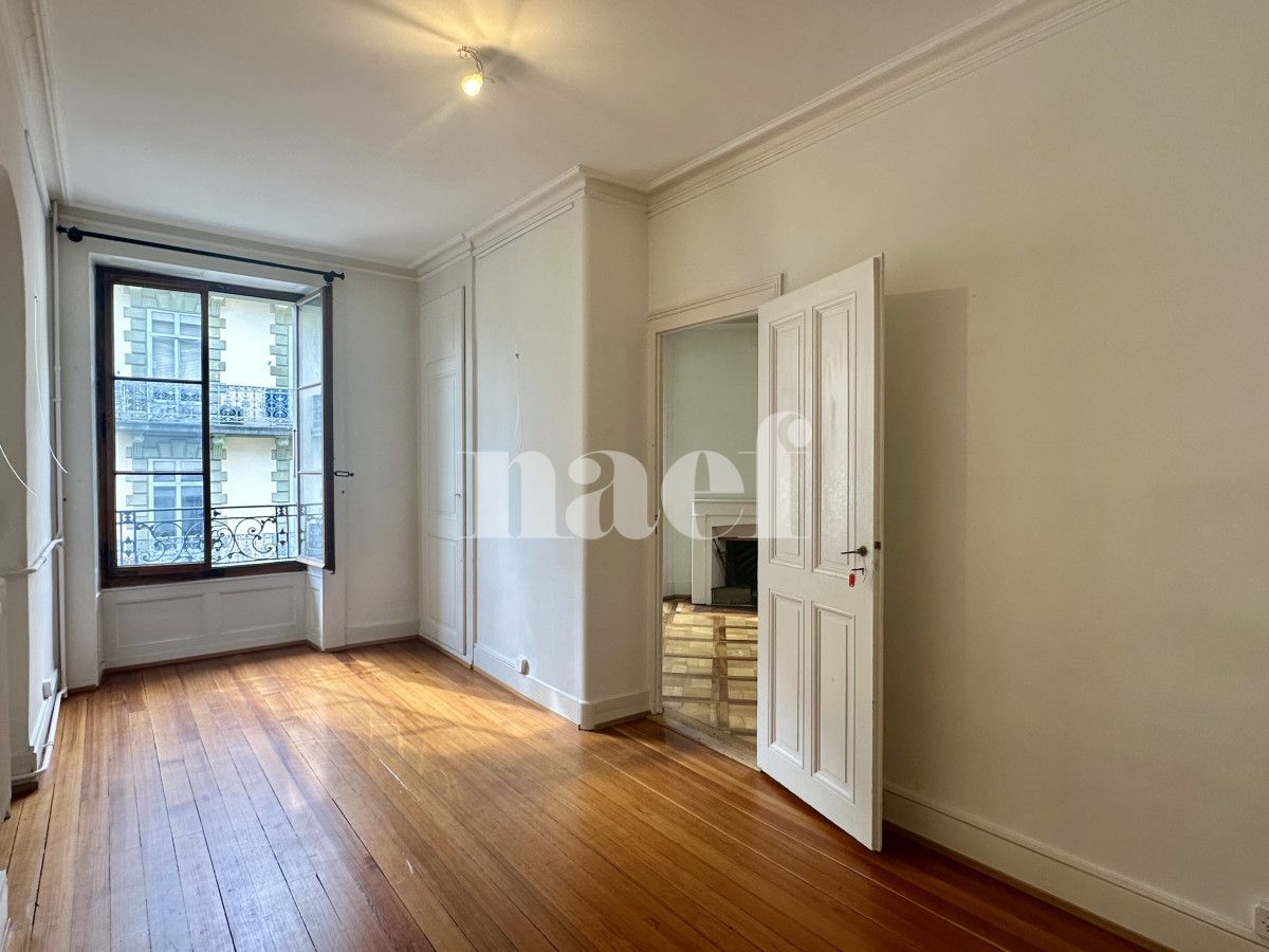 À louer : Appartement 6.5 Pieces Genève - Ref : EC.39427 | Naef Immobilier