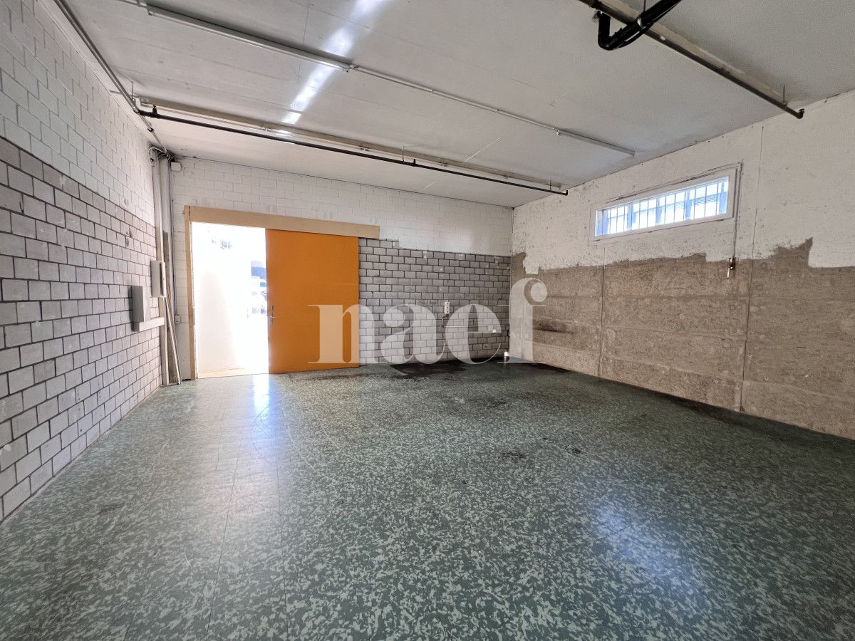 À louer : Dépôt Granges-Paccot - Ref : EC.40497 | Naef Immobilier