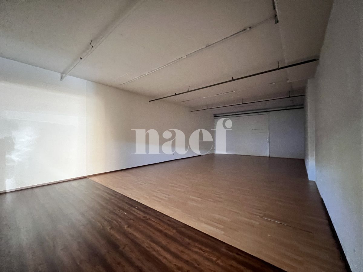 À louer : Dépôt Granges-Paccot - Ref : EC.40497 | Naef Immobilier
