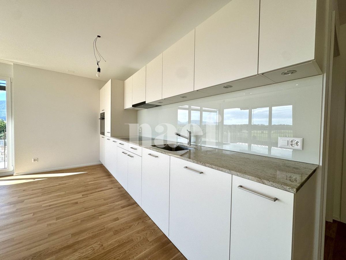 À louer : Appartement 4.5 Pieces Gampelen - Ref : EC.41271 | Naef Immobilier