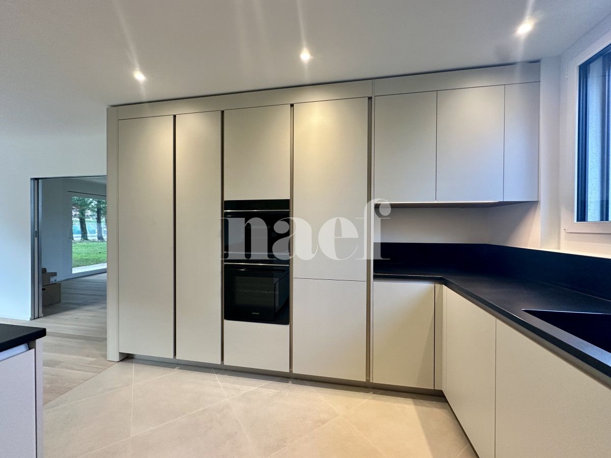 À louer : Maison 7 Pieces Veyrier - Ref : EC.41801 | Naef Immobilier