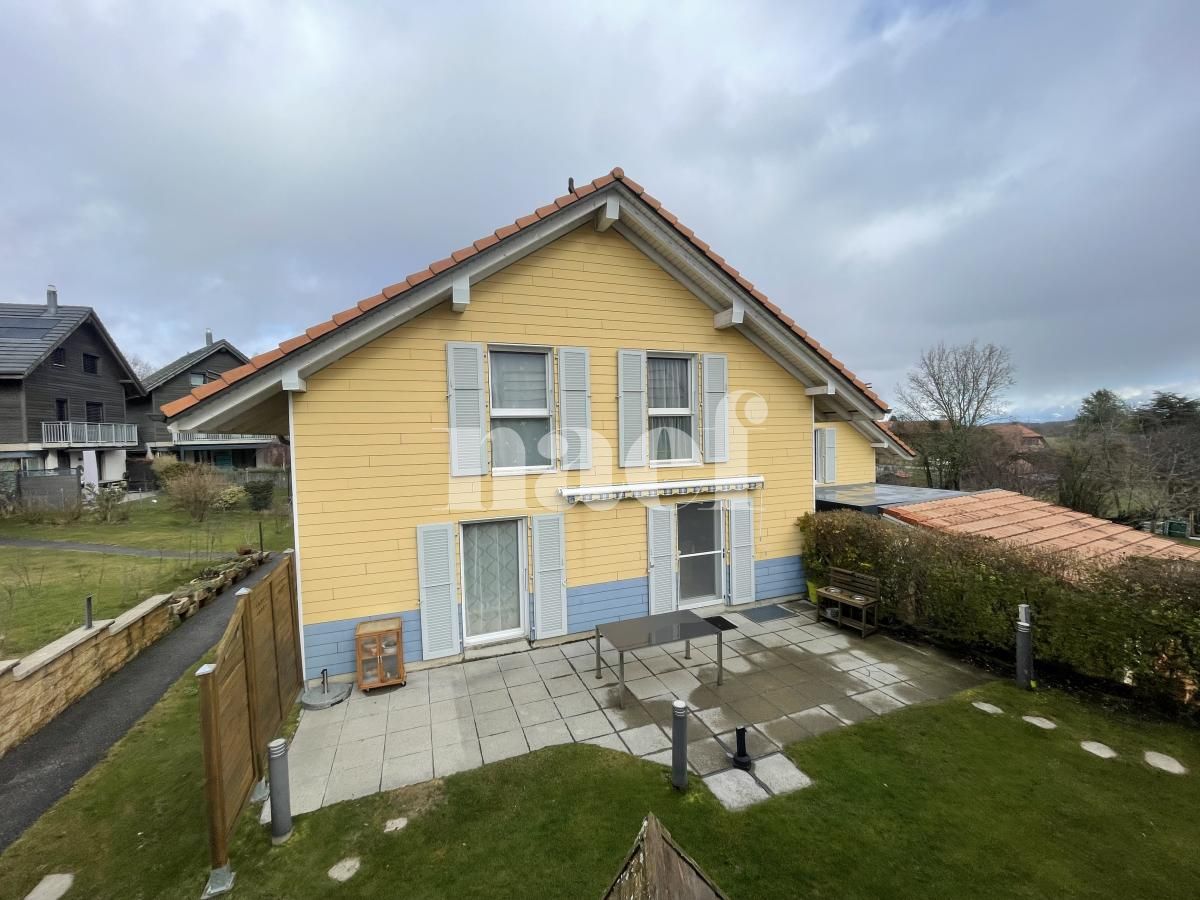 À louer : Maison 5.5 Pieces Saint-Oyens - Ref : EC.43089 | Naef Immobilier