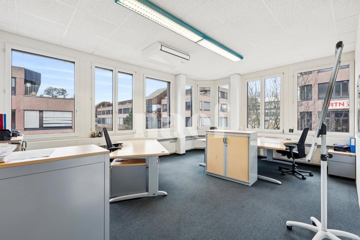 À louer : Surface Commerciale Bureau Marin Epagnier - Ref : EC.43094 | Naef Immobilier