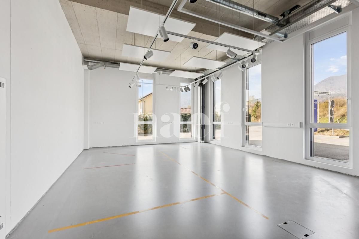 À louer : Dépôt Boudry - Ref : EC.43481 | Naef Immobilier