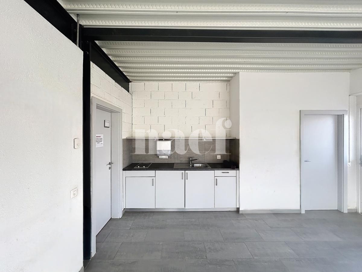 À louer : Surface Commerciale Bureau Bremblens - Ref : EC.43696 | Naef Immobilier