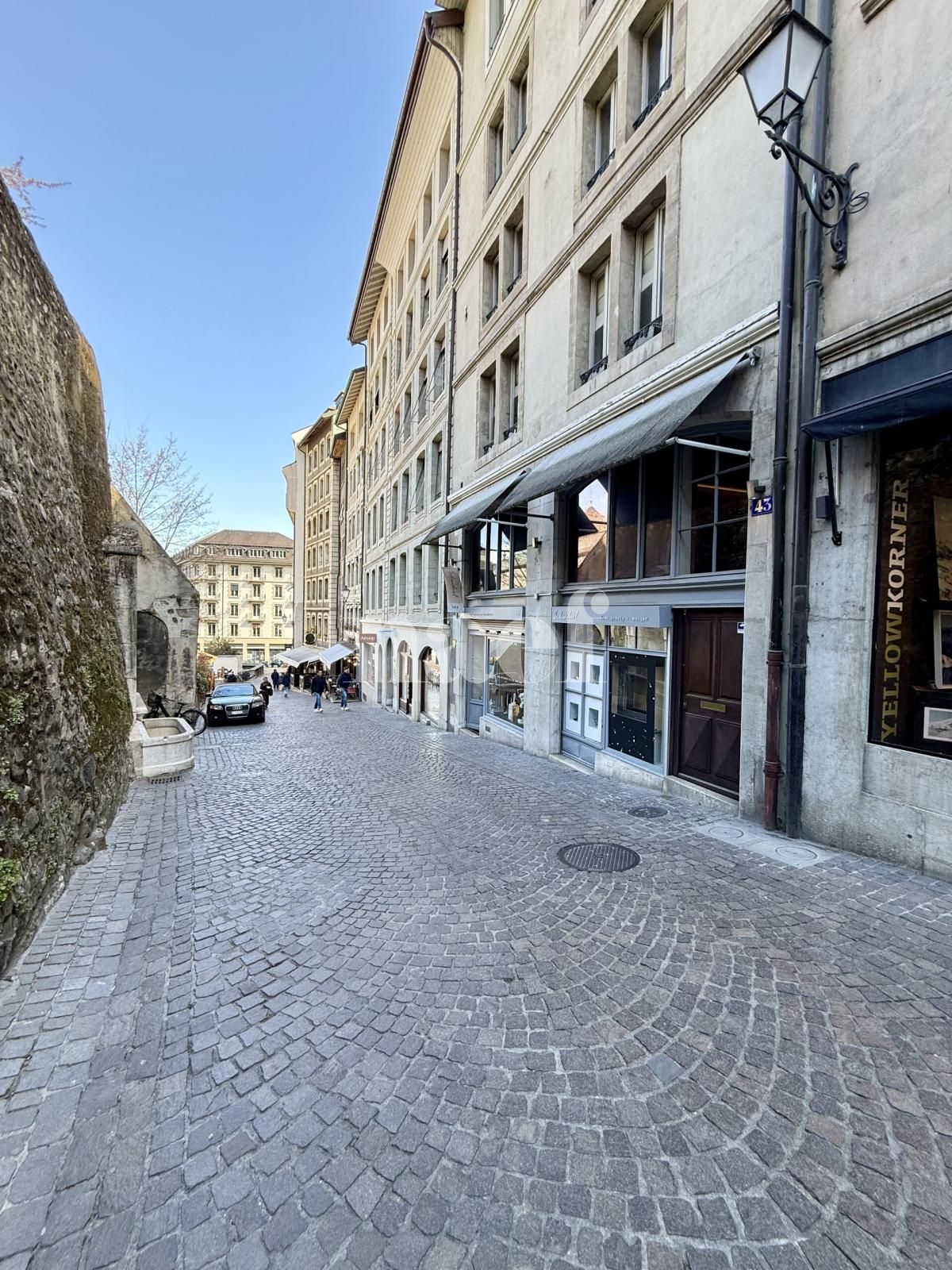 À louer : Surface Commerciale Arcade GENEVE - Ref : EC.43832 | Naef Immobilier