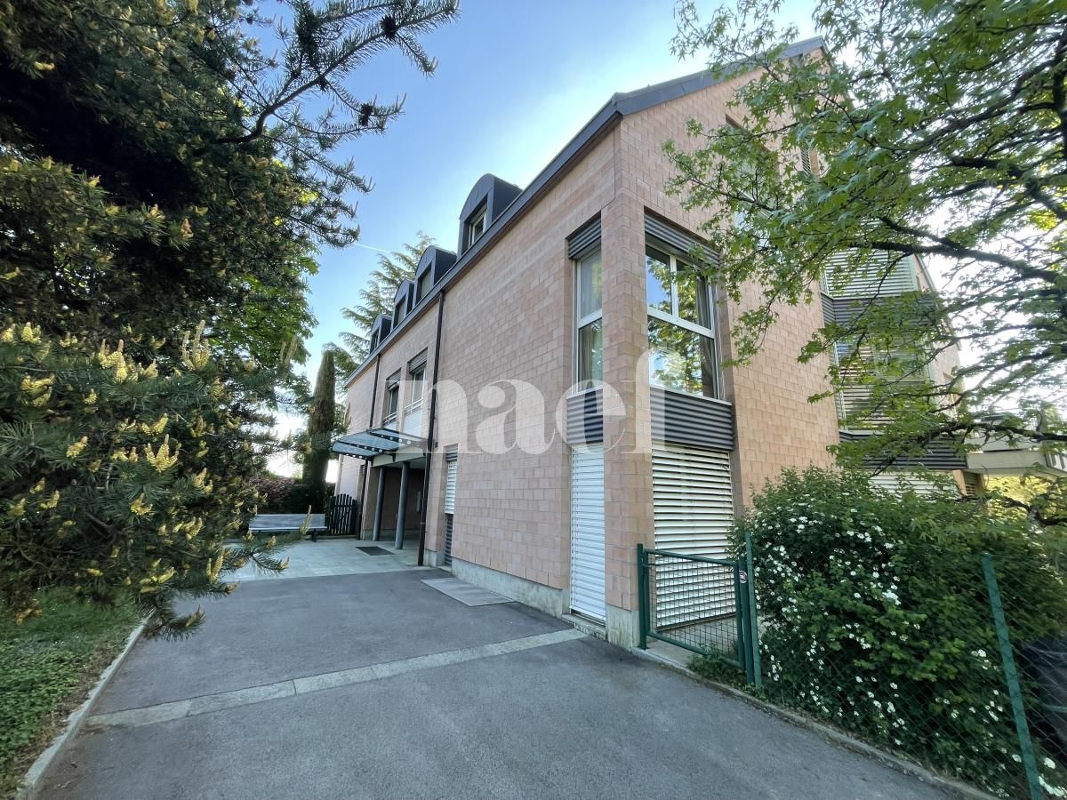 À louer : Dépôt Gland - Ref : EC.44127 | Naef Immobilier