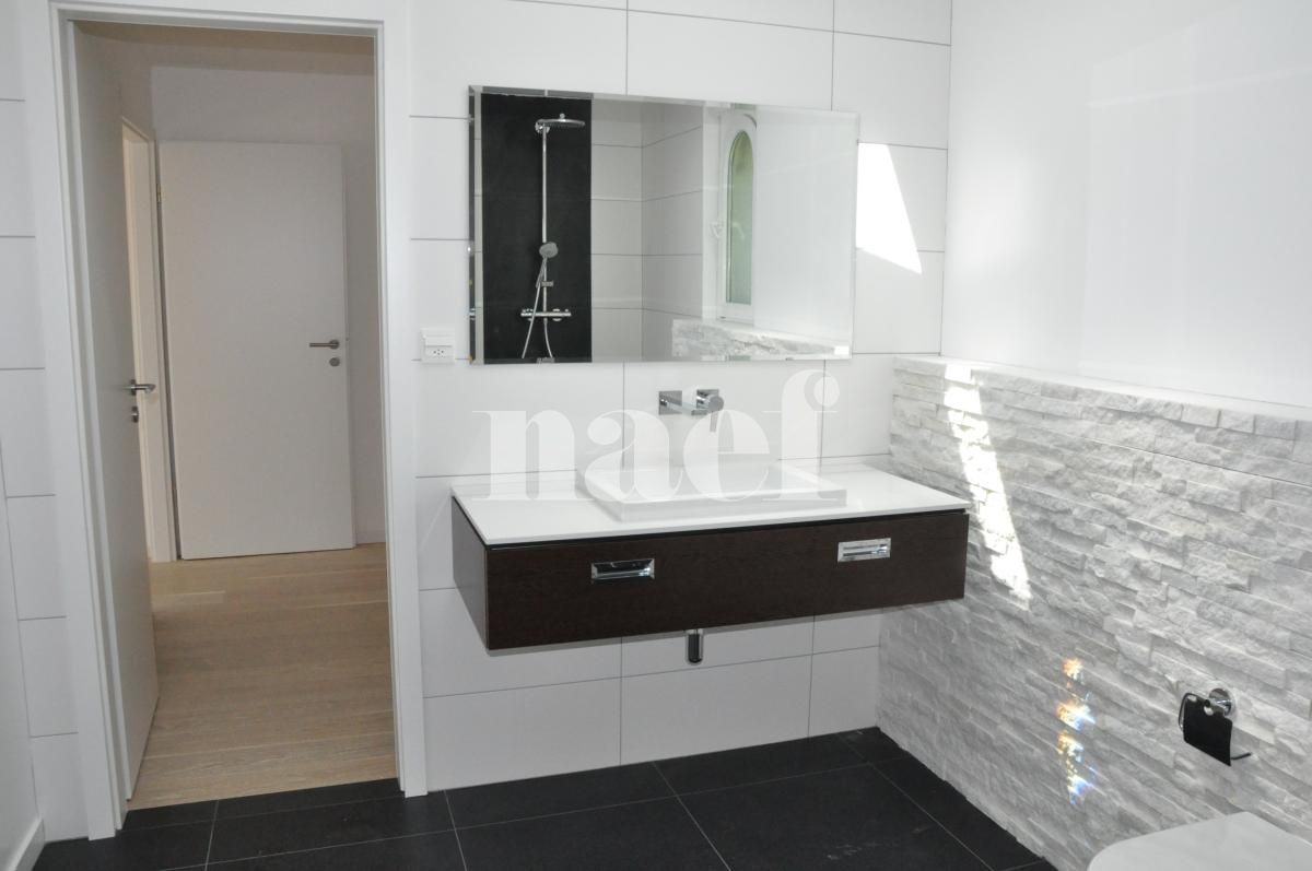 À louer : Maison 6 Pieces Bussigny - Ref : EC.44157 | Naef Immobilier