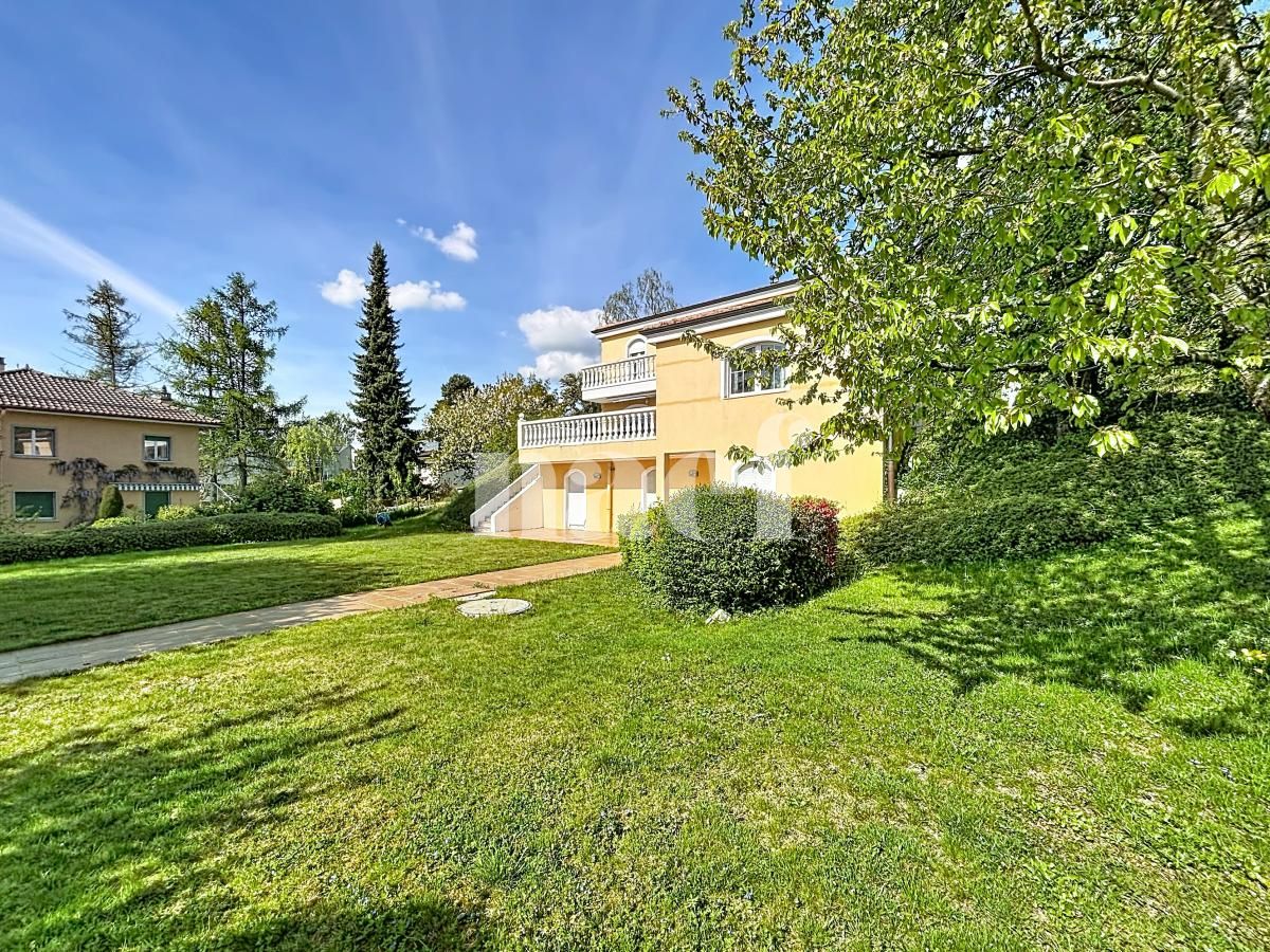 À louer : Maison 6 Pieces Bussigny - Ref : EC.44157 | Naef Immobilier