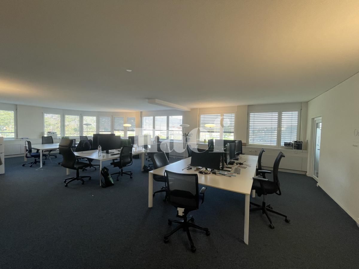 À louer : Surface Commerciale Bureau Gland - Ref : EC.45010 | Naef Immobilier