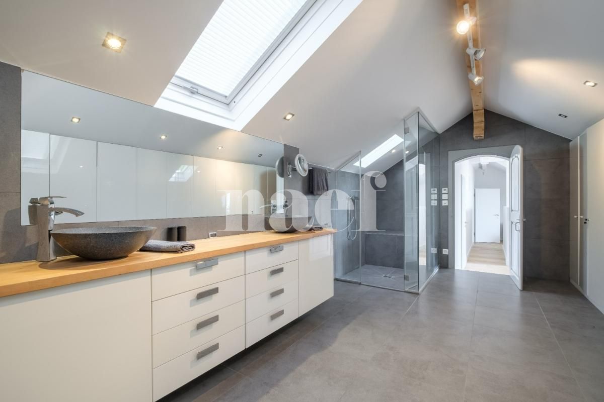 À louer : Maison 8 Pieces Mont-sur-Rolle - Ref : EC.45298 | Naef Immobilier