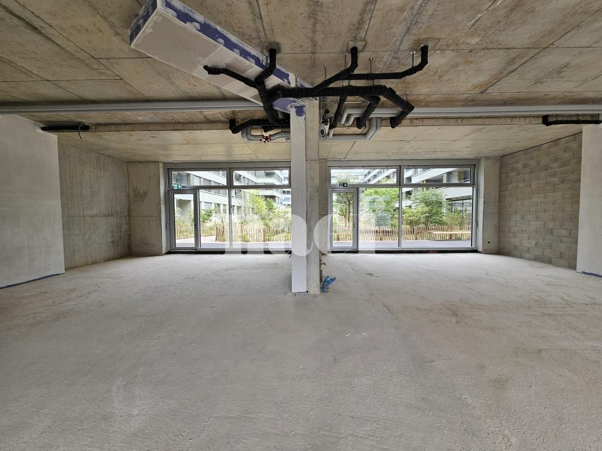 À louer : Surface Commerciale Arcade Vessy - Ref : EC.46042 | Naef Immobilier