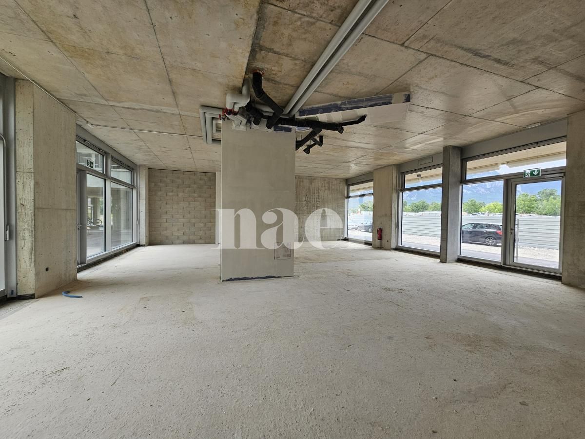 À louer : Surface Commerciale Arcade Vessy - Ref : EC.46042 | Naef Immobilier