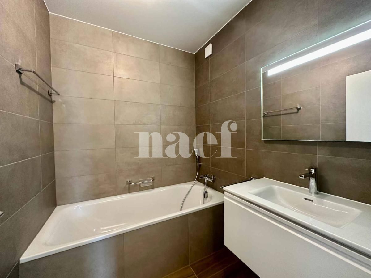 À louer : Appartement 4 Pieces Troinex - Ref : EC.46176 | Naef Immobilier