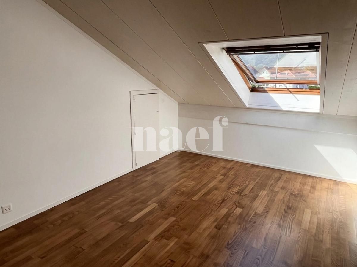 À louer : Appartement 6.5 Pieces Bursinel - Ref : EC.47292 | Naef Immobilier