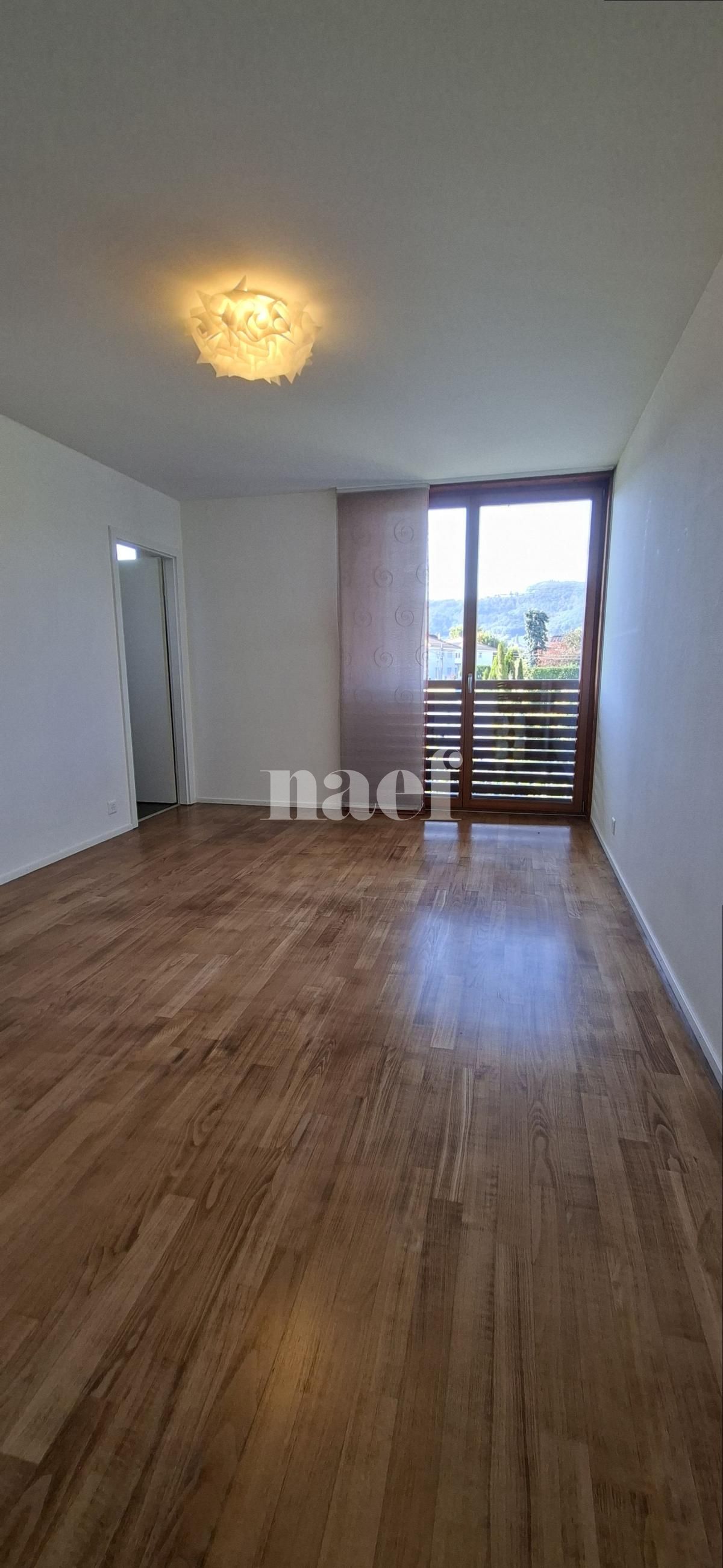 À louer : Appartement 6.5 Pieces Bursinel - Ref : EC.47292 | Naef Immobilier