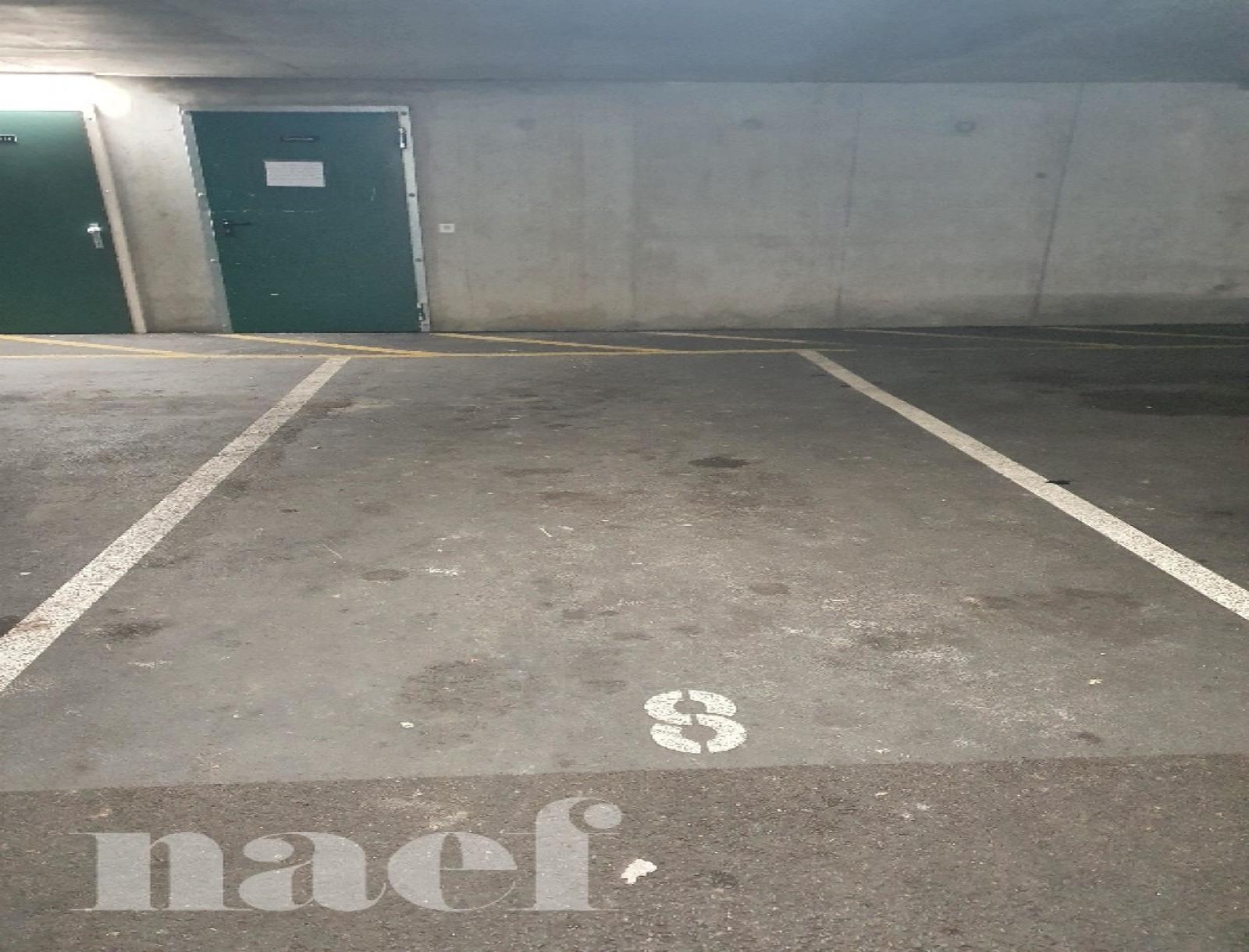 À louer : Parking couvert Le Lignon - Ref : 45874 | Naef Immobilier