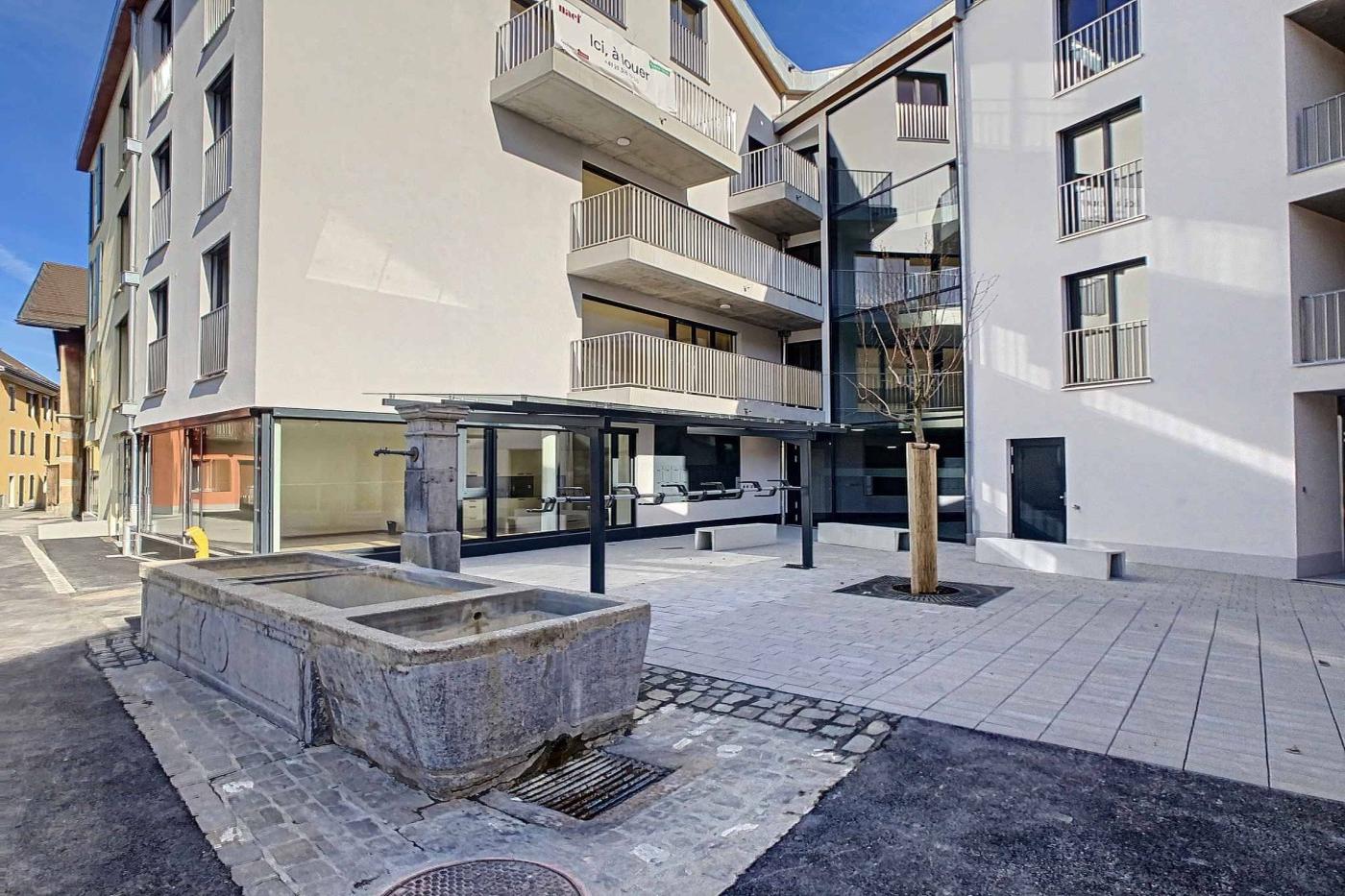 À louer : Surface Commerciale Arcade Aigle - Ref : 40262 | Naef Immobilier