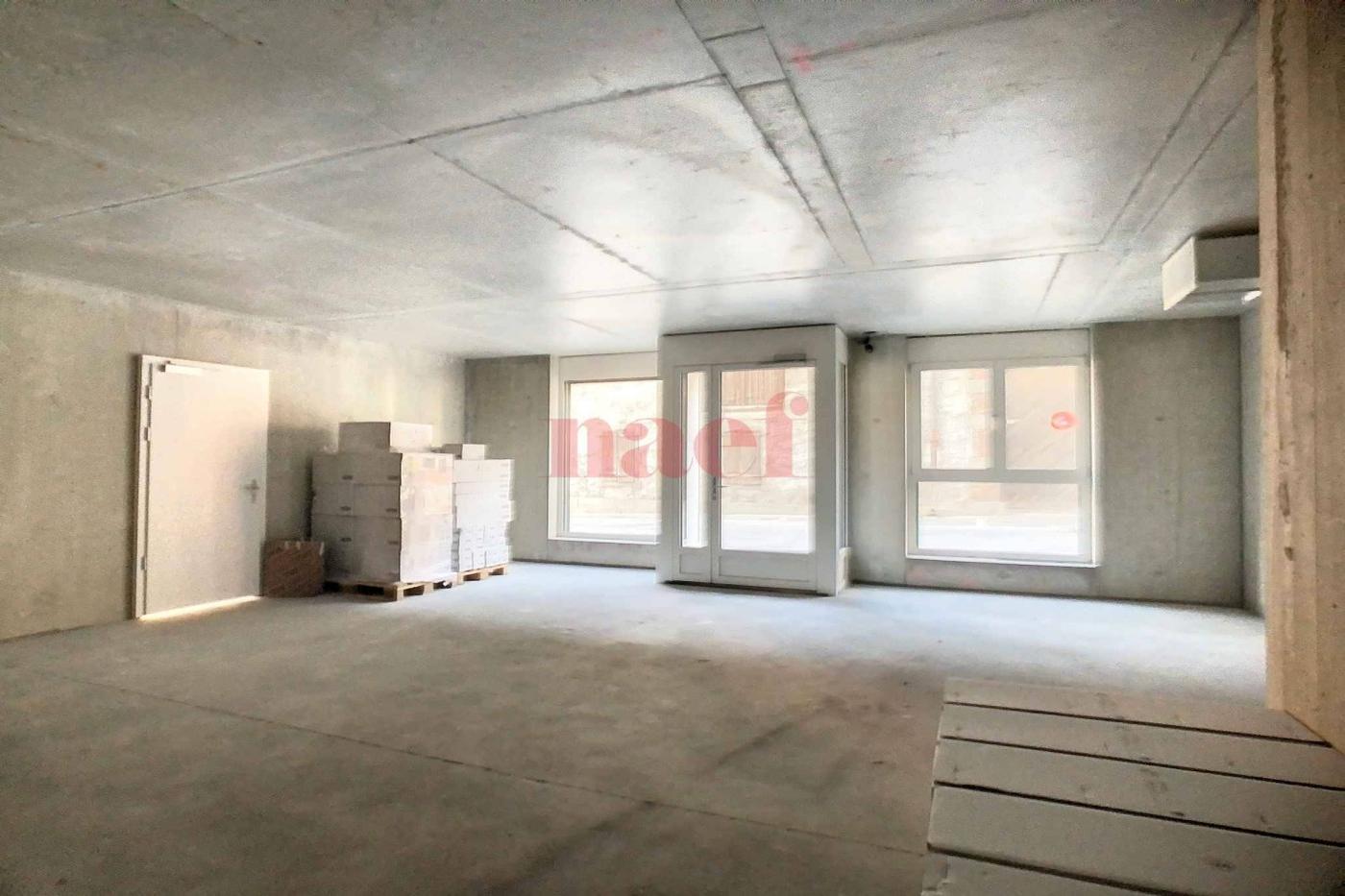 À louer : Surface Commerciale Arcade Aigle - Ref : 40262 | Naef Immobilier