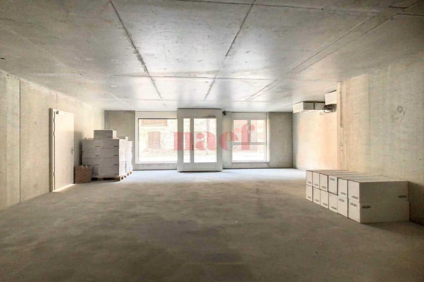 À louer : Surface Commerciale Arcade Aigle - Ref : 40262 | Naef Immobilier