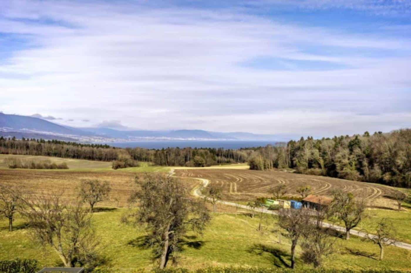 À louer : Maison 8.5 Pieces Villars-Epeney - Ref : 40439 | Naef Immobilier