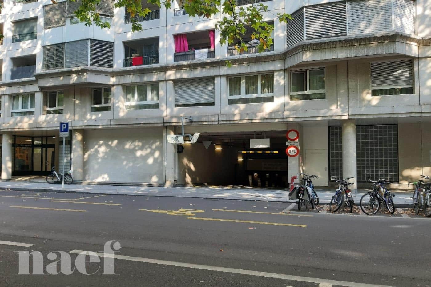 À louer : Parking  Genève - Ref : 41842 | Naef Immobilier