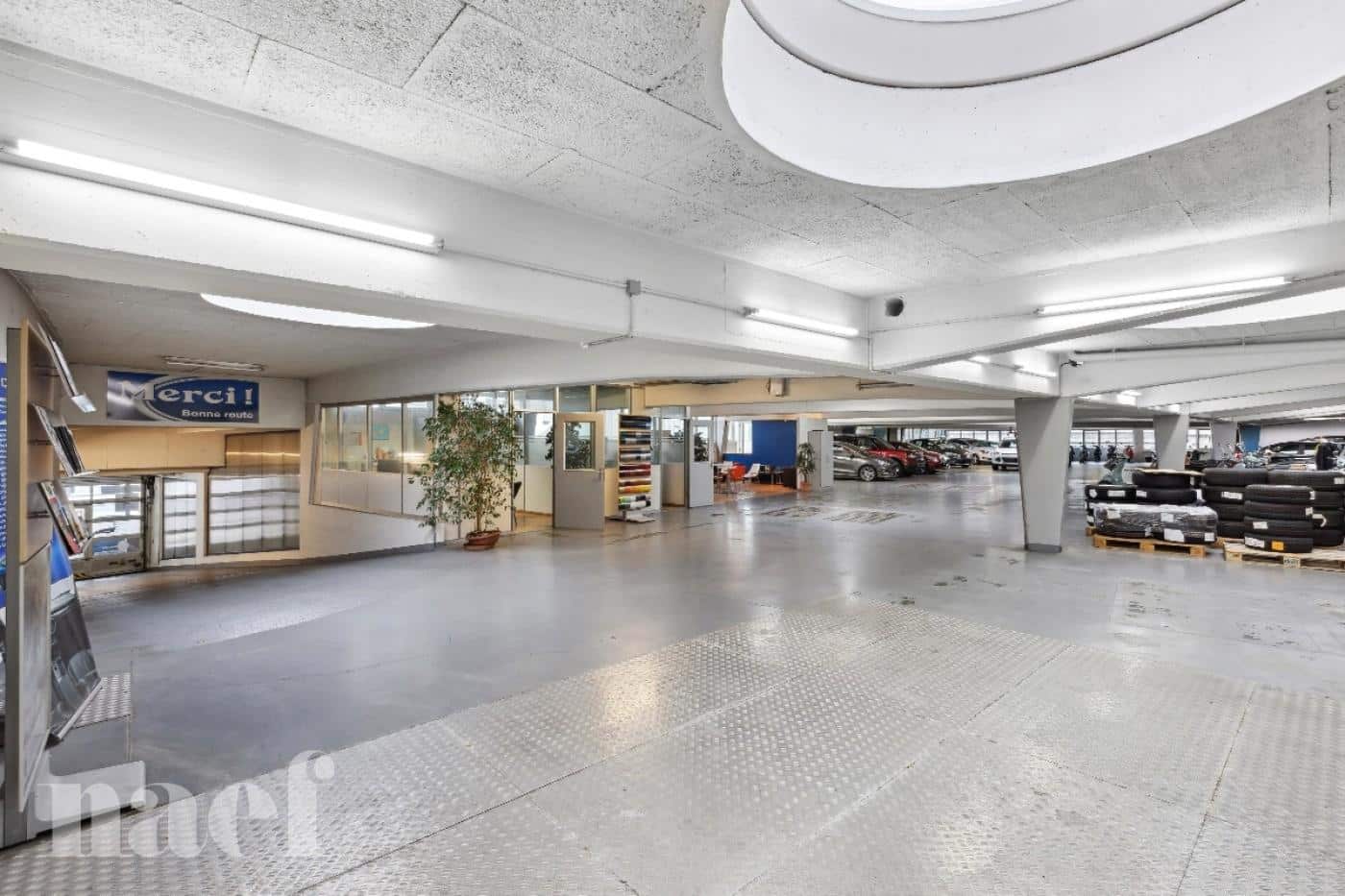 À louer : Surface Commerciale Arcade Neuchâtel - Ref : 45388 | Naef Immobilier
