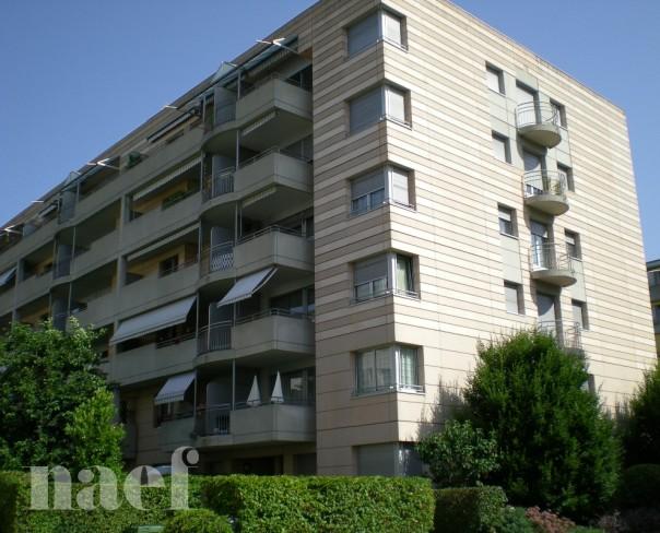 À louer : Parking couvert Le Grand-Saconnex - Ref : 13934 | Naef Immobilier