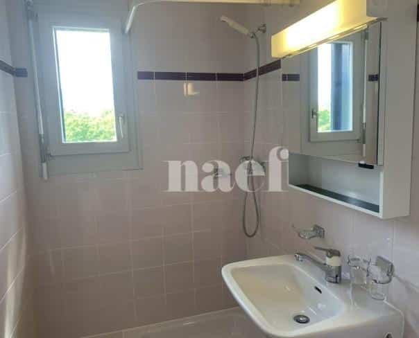 À louer : Appartement 5.5 Pieces Nyon - Ref : 205532.4041 | Naef Immobilier