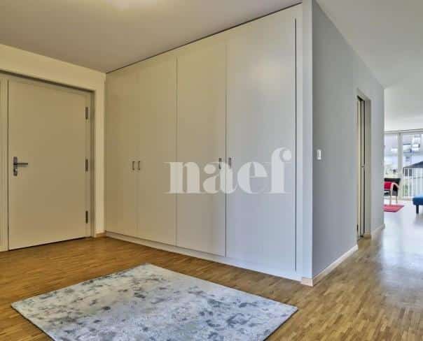À louer : Appartement 5.5 Pieces Nyon - Ref : 205684.3033 | Naef Immobilier